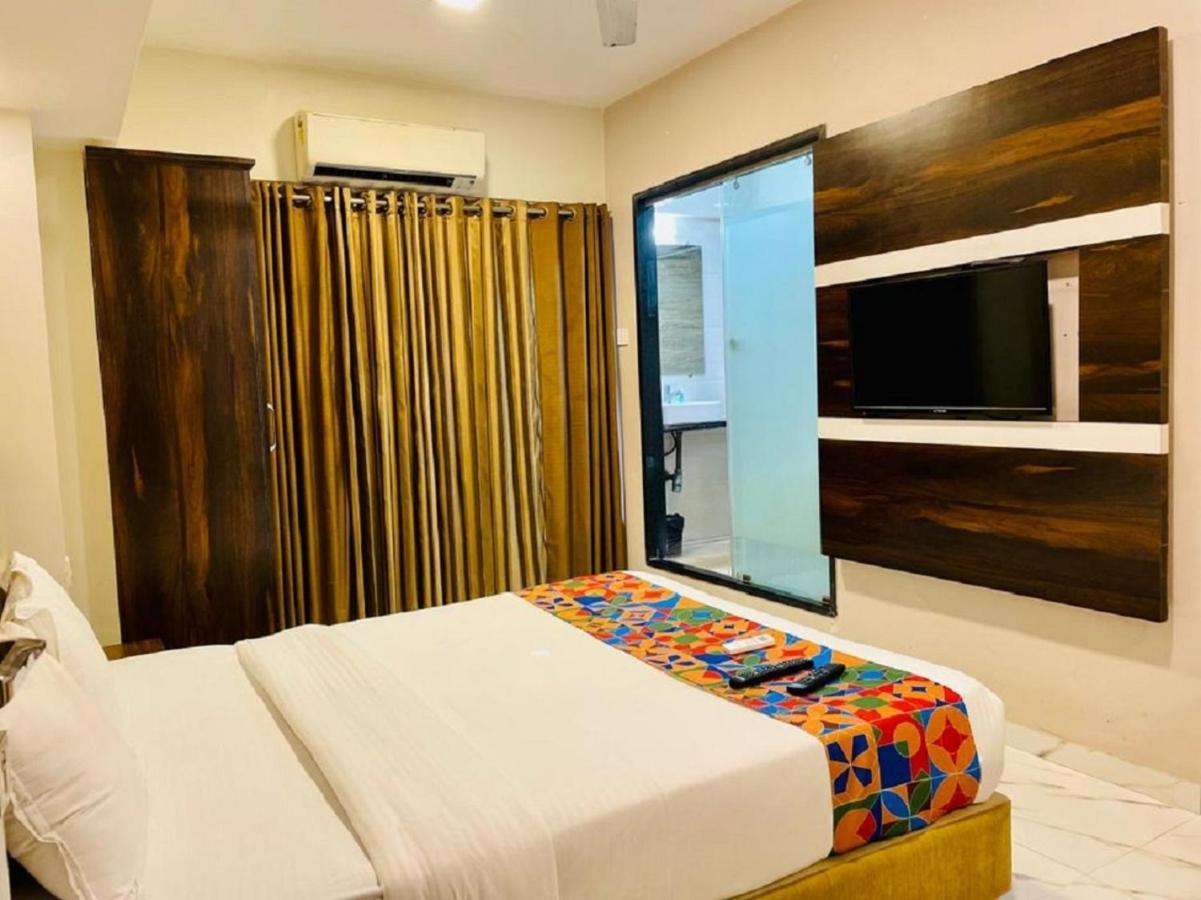Hotel Embassy Park - Bkc Bombaj Zewnętrze zdjęcie