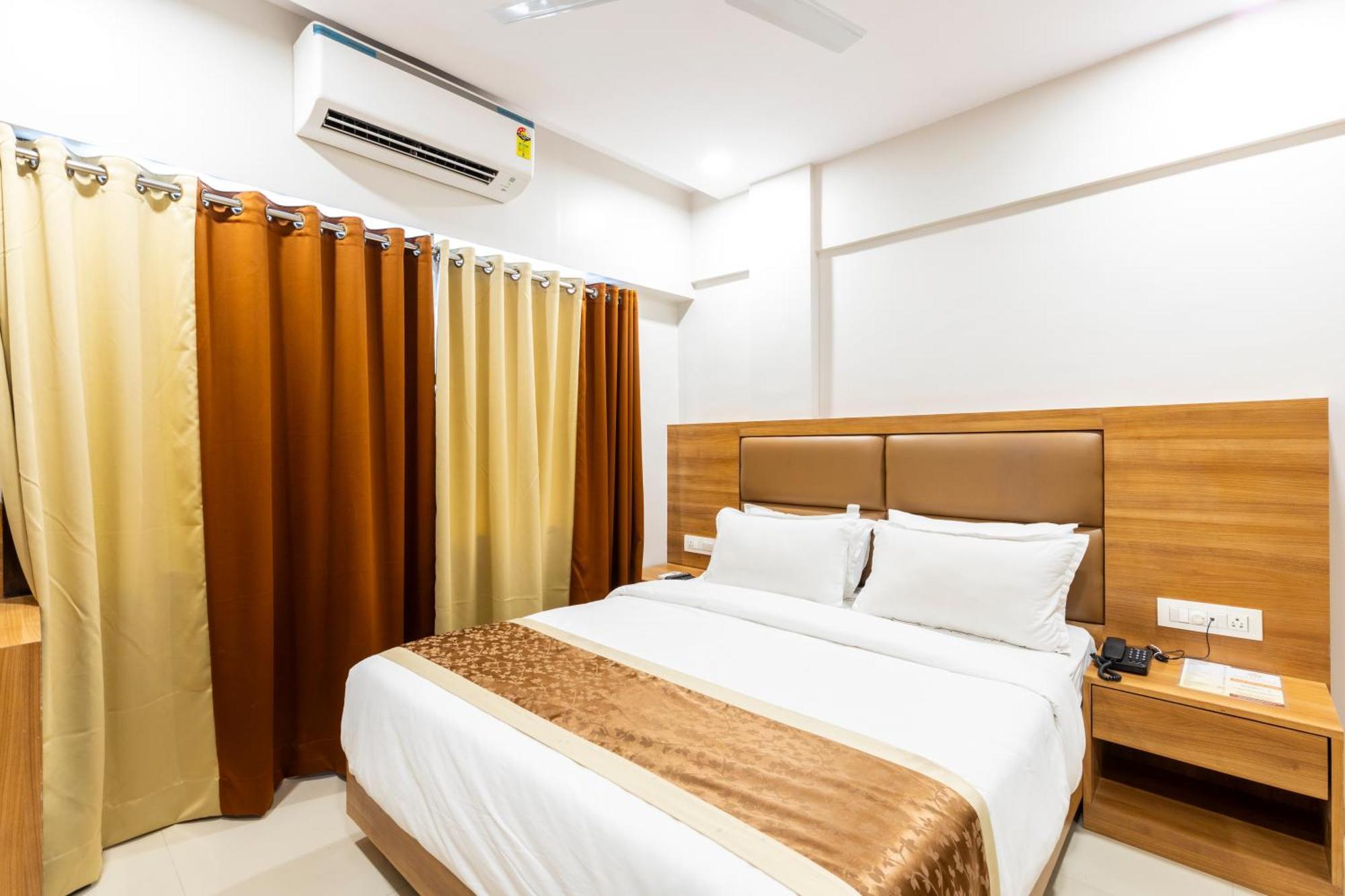 Hotel Embassy Park - Bkc Bombaj Zewnętrze zdjęcie