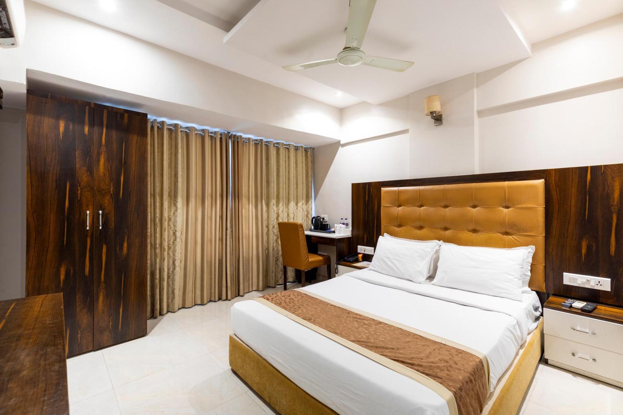 Hotel Embassy Park - Bkc Bombaj Zewnętrze zdjęcie